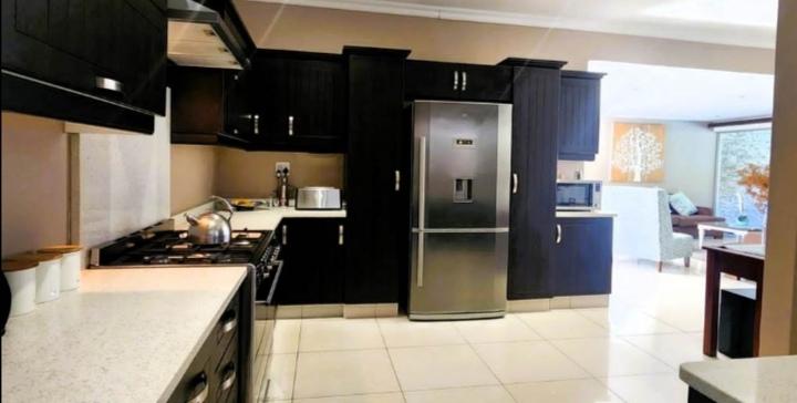 4 Bedroom Property for Sale in Birdswood KwaZulu-Natal