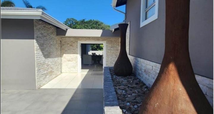 4 Bedroom Property for Sale in Birdswood KwaZulu-Natal