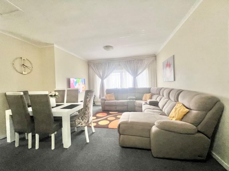 2 Bedroom Property for Sale in Blackridge KwaZulu-Natal