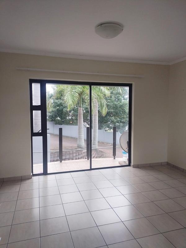 To Let 2 Bedroom Property for Rent in Margate KwaZulu-Natal