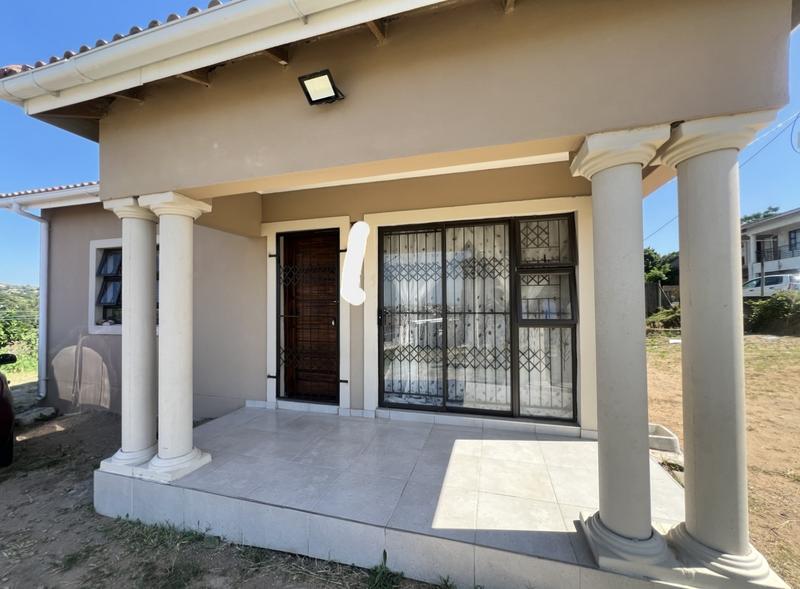 2 Bedroom Property for Sale in Illovo KwaZulu-Natal