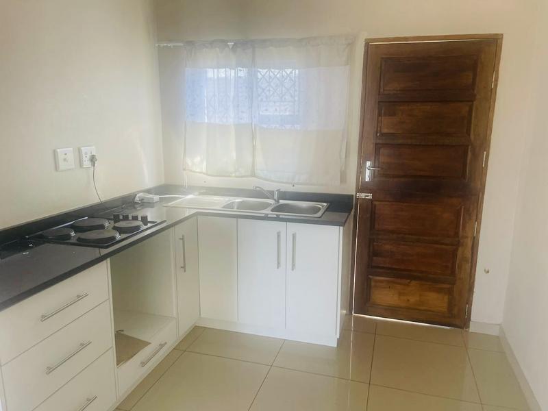 2 Bedroom Property for Sale in Illovo KwaZulu-Natal