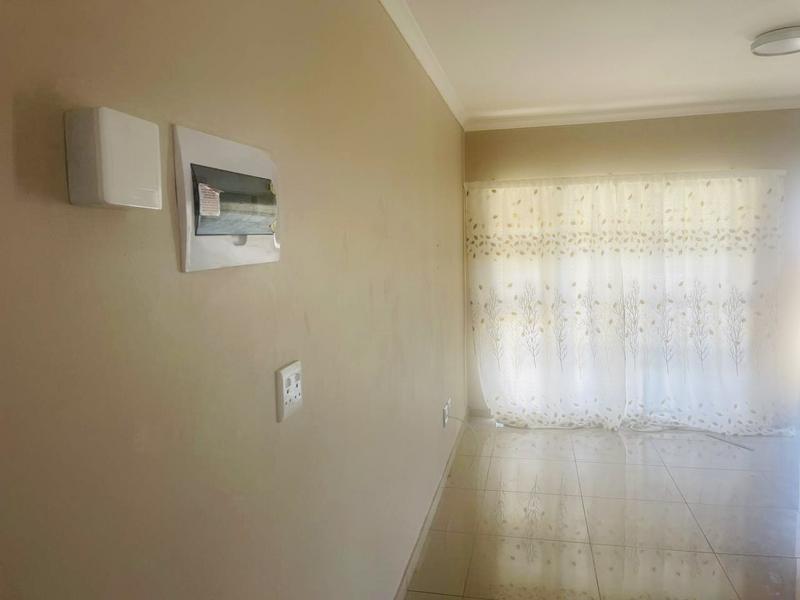 2 Bedroom Property for Sale in Illovo KwaZulu-Natal