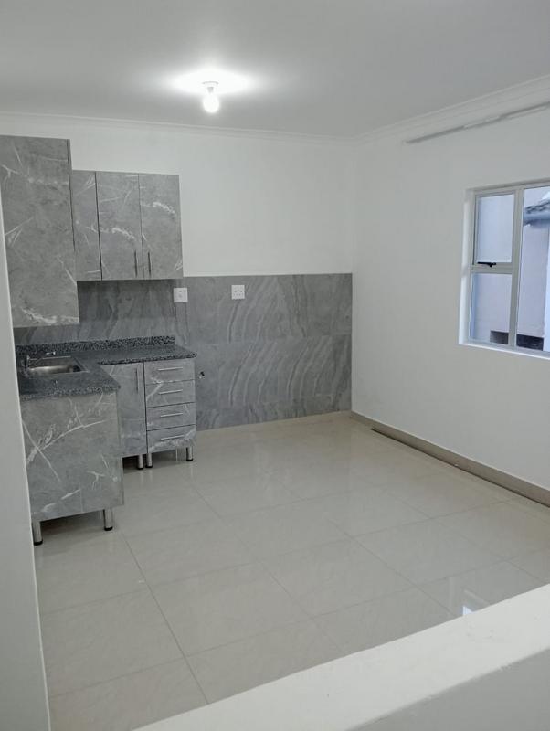To Let 2 Bedroom Property for Rent in Newlands West KwaZulu-Natal
