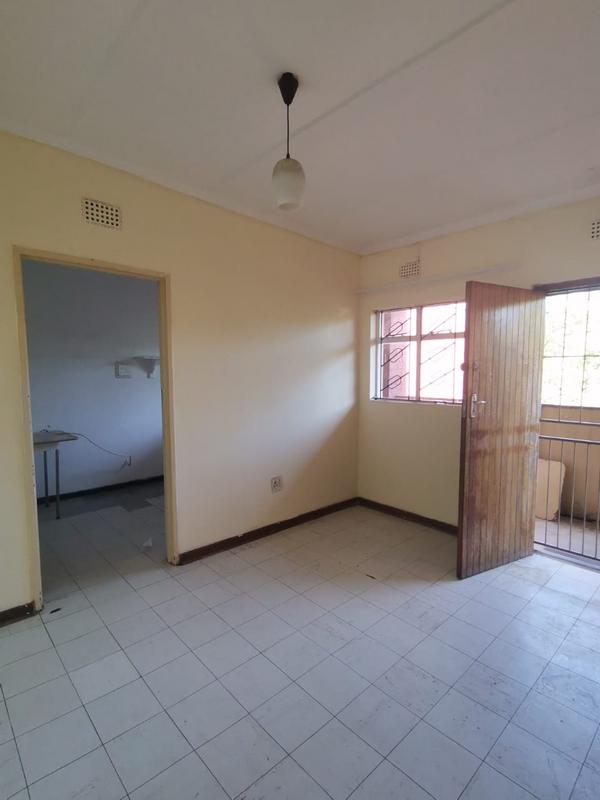 2 Bedroom Property for Sale in Empangeni Central KwaZulu-Natal