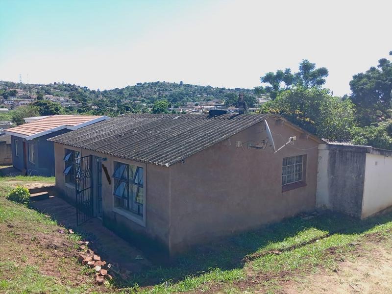 5 Bedroom Property for Sale in Kwamashu KwaZulu-Natal