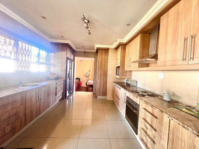 7 Bedroom Property for Sale in Cleland KwaZulu-Natal