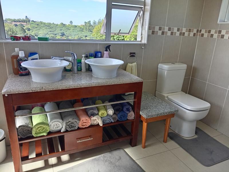 6 Bedroom Property for Sale in Pinetown KwaZulu-Natal