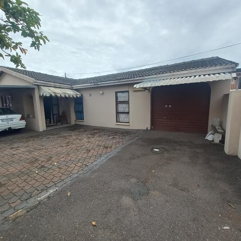 4 Bedroom Property for Sale in Earlsfield KwaZulu-Natal