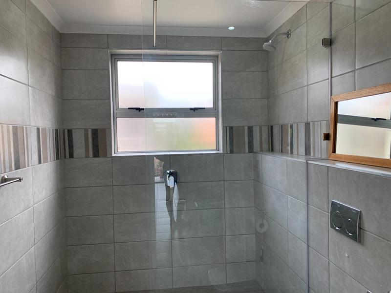 1 Bedroom Property for Sale in Essenwood KwaZulu-Natal