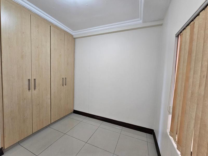 2 Bedroom Property for Sale in Umhlanga Ridge KwaZulu-Natal