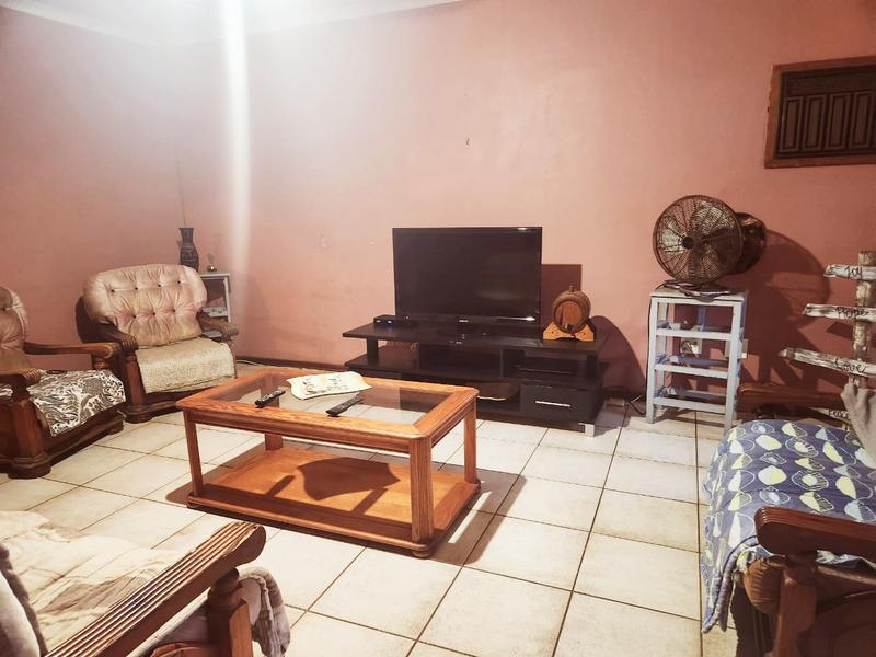 3 Bedroom Property for Sale in Empangeni Central KwaZulu-Natal