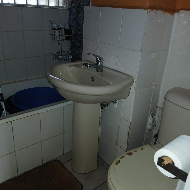 1 Bedroom Property for Sale in Montclair KwaZulu-Natal