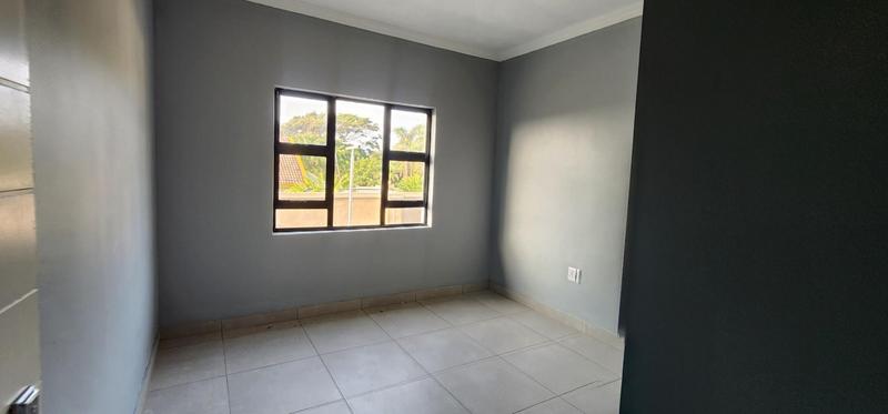 To Let 2 Bedroom Property for Rent in Umkomaas KwaZulu-Natal