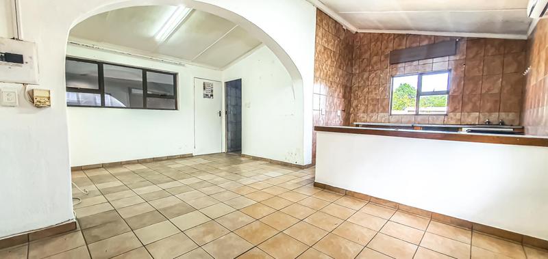 8 Bedroom Property for Sale in Meer En See KwaZulu-Natal