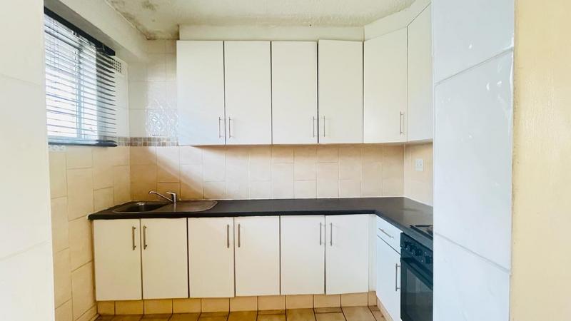 2 Bedroom Property for Sale in Amanzimtoti KwaZulu-Natal