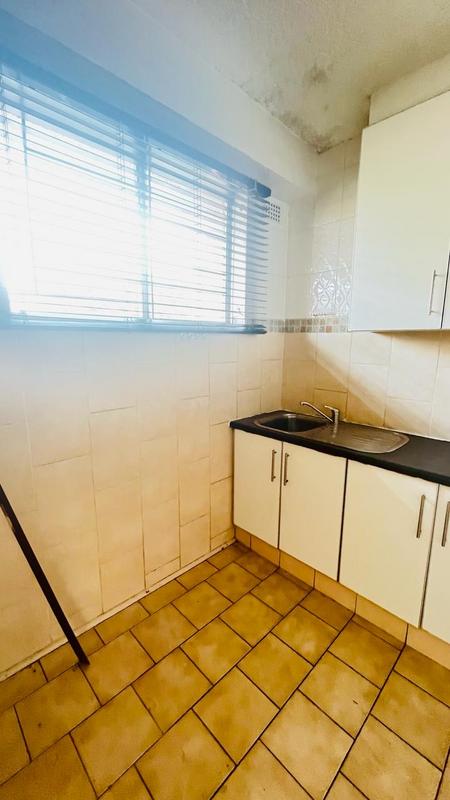 2 Bedroom Property for Sale in Amanzimtoti KwaZulu-Natal