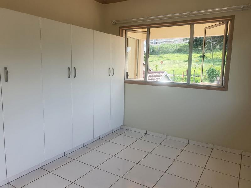 To Let 2 Bedroom Property for Rent in Escombe KwaZulu-Natal