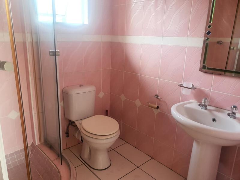 To Let 2 Bedroom Property for Rent in Escombe KwaZulu-Natal