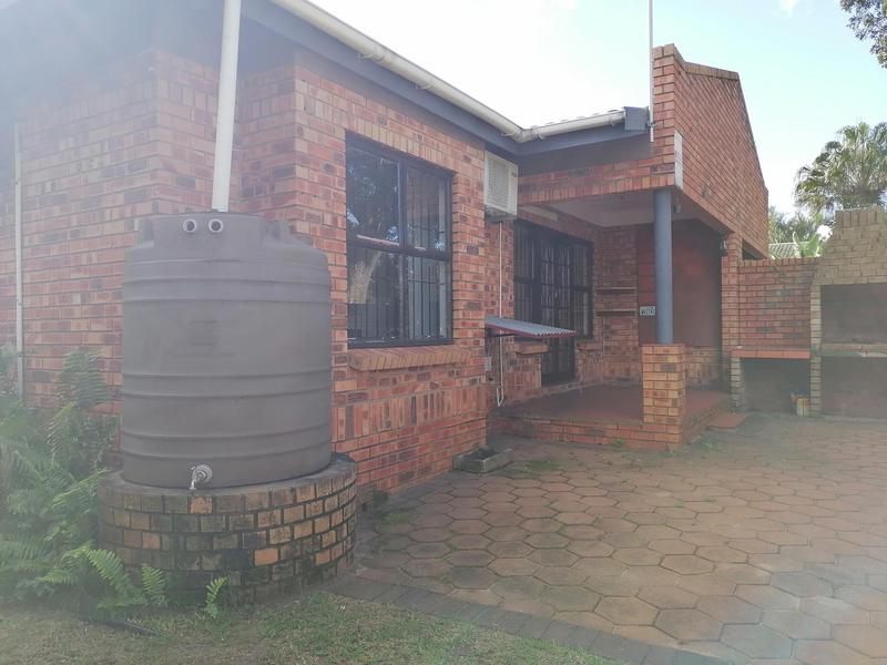 To Let 2 Bedroom Property for Rent in Birdswood KwaZulu-Natal