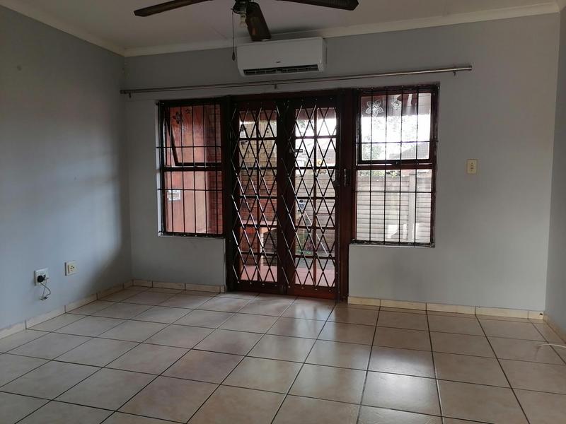 To Let 2 Bedroom Property for Rent in Birdswood KwaZulu-Natal