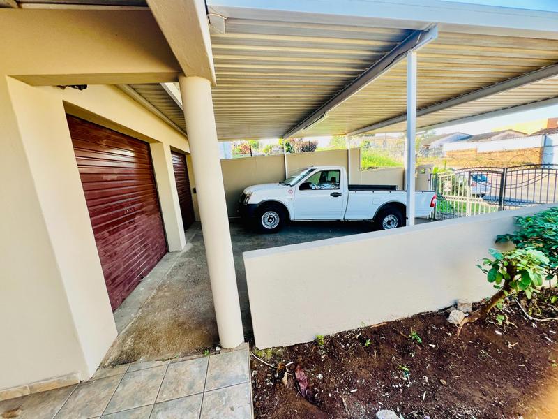 4 Bedroom Property for Sale in Castle Hill KwaZulu-Natal