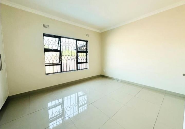 4 Bedroom Property for Sale in Brackenham KwaZulu-Natal