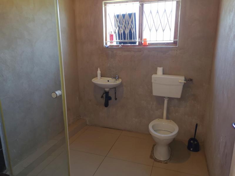 To Let 1 Bedroom Property for Rent in Umlazi KwaZulu-Natal