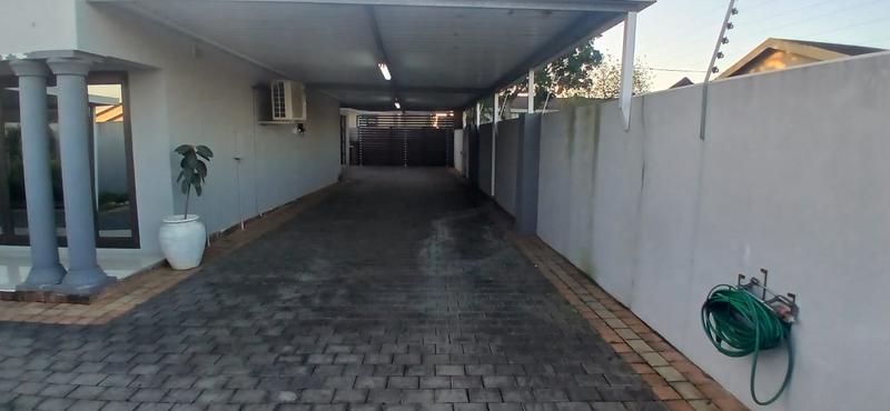 3 Bedroom Property for Sale in Esikhawini KwaZulu-Natal