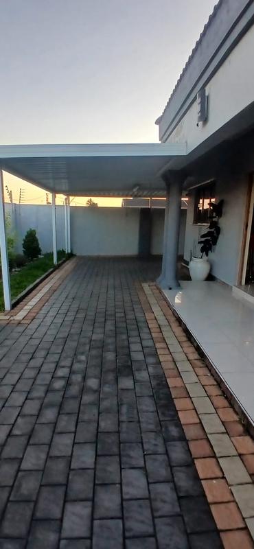 3 Bedroom Property for Sale in Esikhawini KwaZulu-Natal