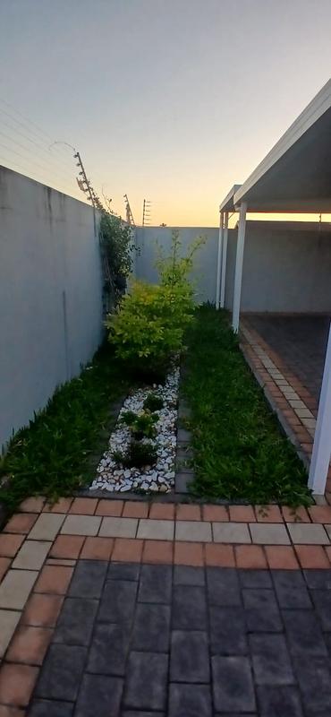 3 Bedroom Property for Sale in Esikhawini KwaZulu-Natal