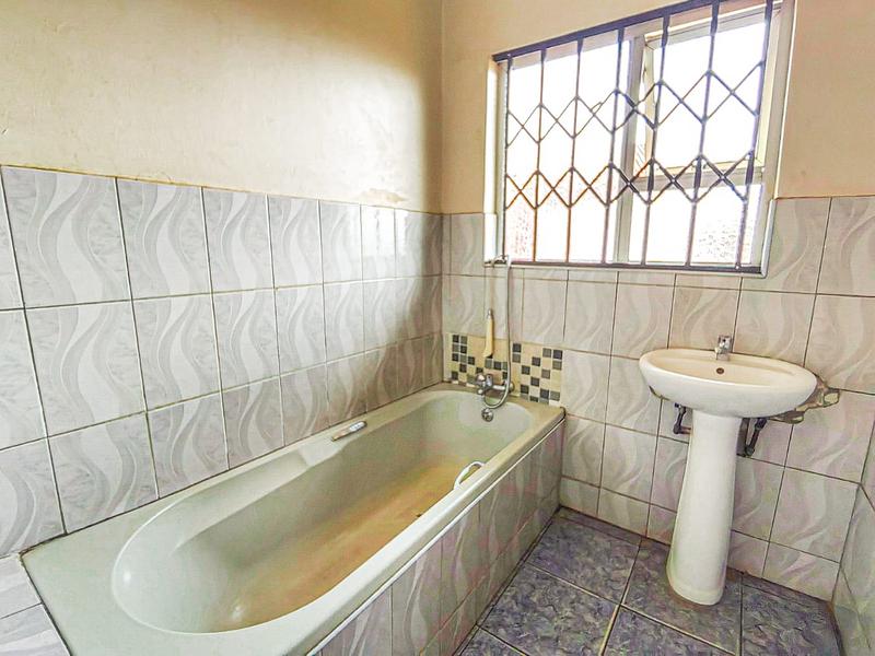 4 Bedroom Property for Sale in Ngwelezana KwaZulu-Natal