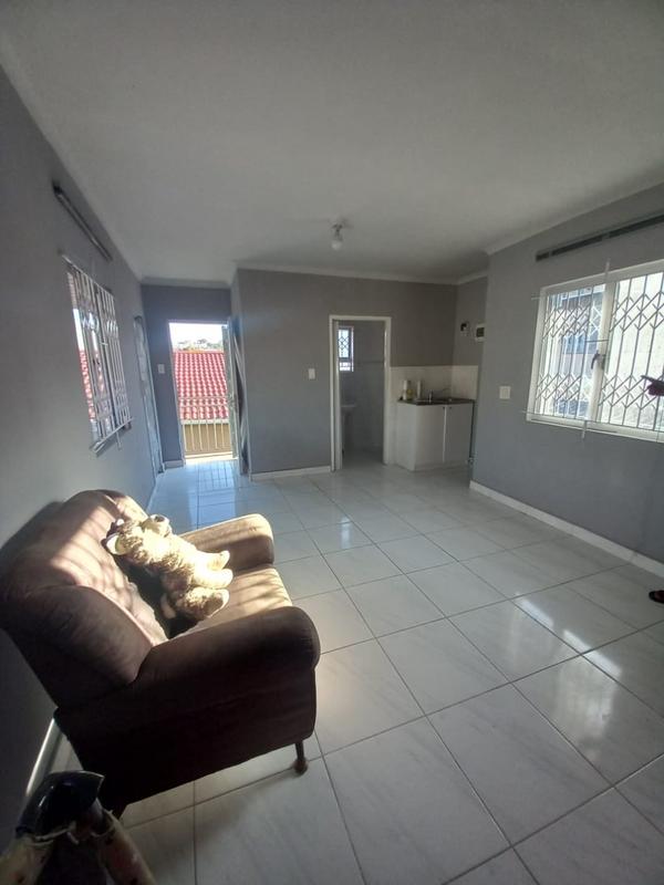 To Let 1 Bedroom Property for Rent in Chatsworth KwaZulu-Natal