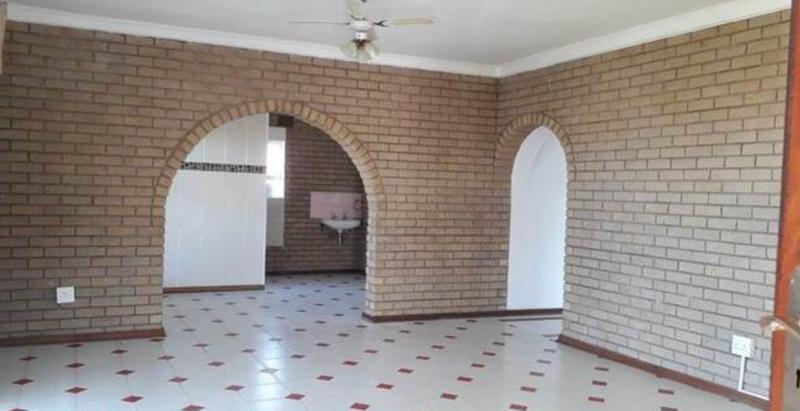 9 Bedroom Property for Sale in Park Rynie KwaZulu-Natal