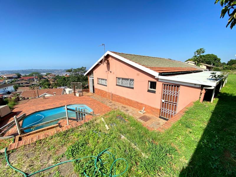 4 Bedroom Property for Sale in Montclair KwaZulu-Natal