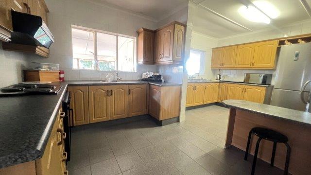 4 Bedroom Property for Sale in Kharwastan KwaZulu-Natal