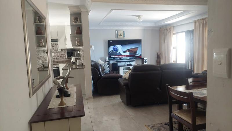 4 Bedroom Property for Sale in Amandawe KwaZulu-Natal