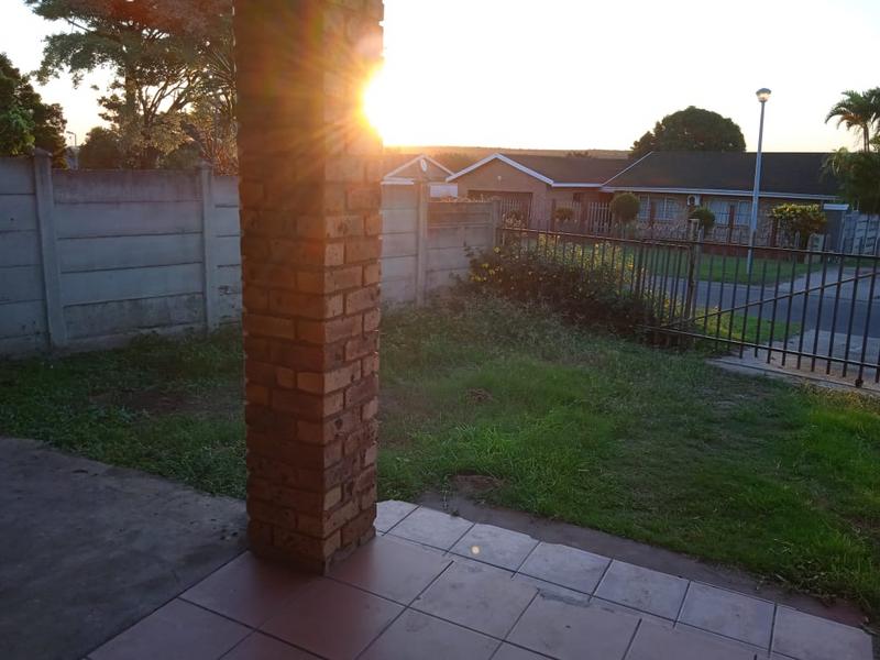 To Let 2 Bedroom Property for Rent in Birdswood KwaZulu-Natal