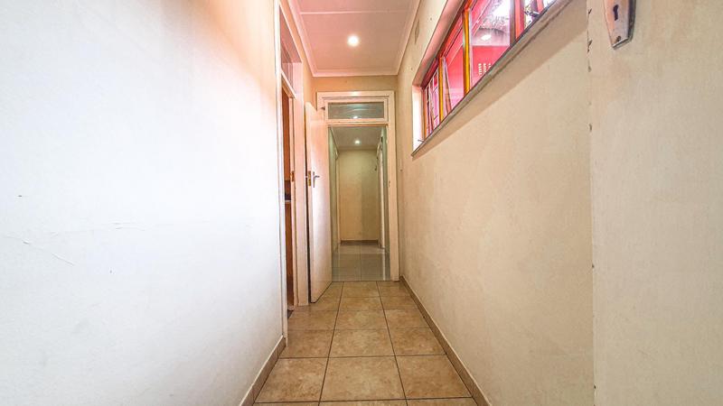 4 Bedroom Property for Sale in Meer En See KwaZulu-Natal