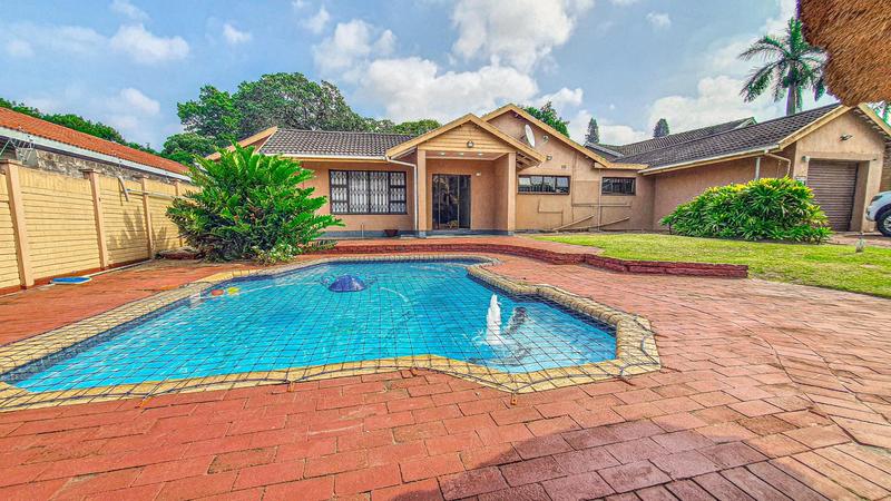 4 Bedroom Property for Sale in Meer En See KwaZulu-Natal