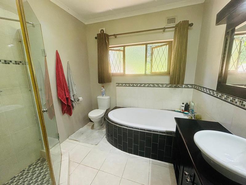 4 Bedroom Property for Sale in Margate KwaZulu-Natal