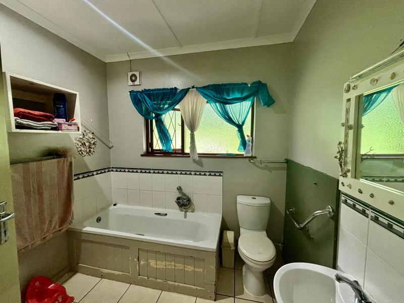 4 Bedroom Property for Sale in Margate KwaZulu-Natal