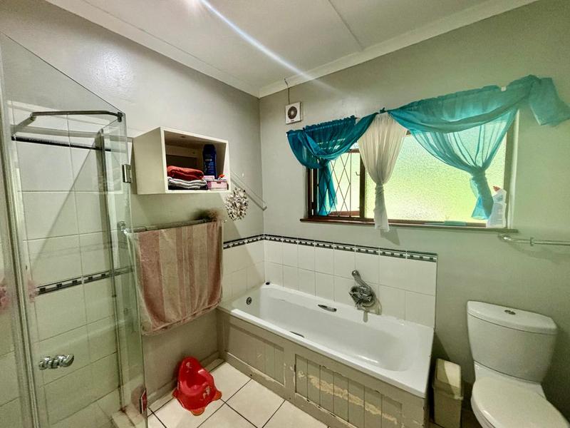 4 Bedroom Property for Sale in Margate KwaZulu-Natal