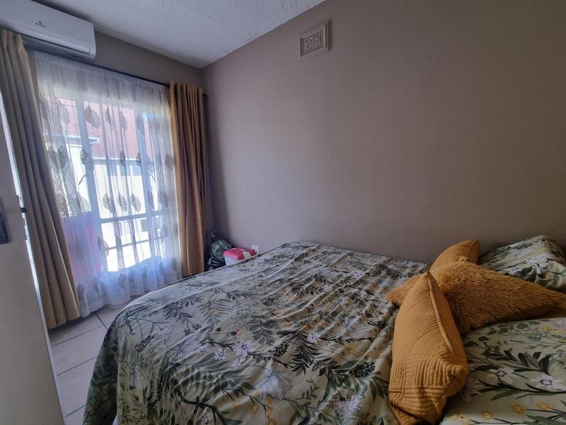 2 Bedroom Property for Sale in Morningside KwaZulu-Natal