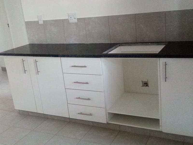 To Let 2 Bedroom Property for Rent in Amanzimtoti KwaZulu-Natal