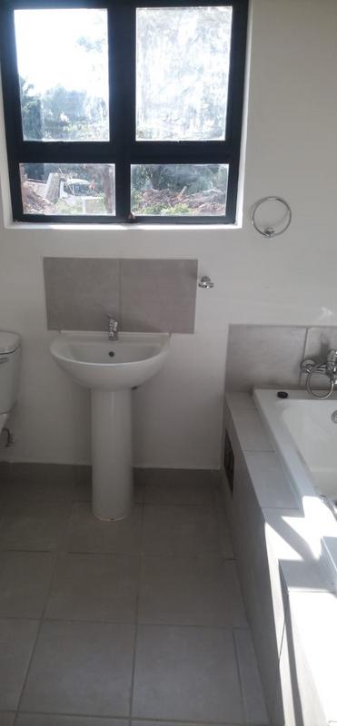 To Let 2 Bedroom Property for Rent in Amanzimtoti KwaZulu-Natal