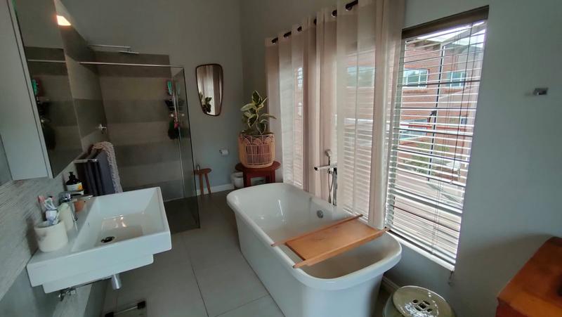 7 Bedroom Property for Sale in Ballito KwaZulu-Natal