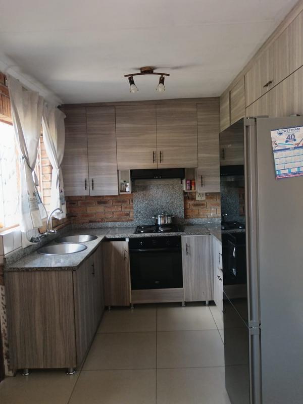 3 Bedroom Property for Sale in Newlands West KwaZulu-Natal