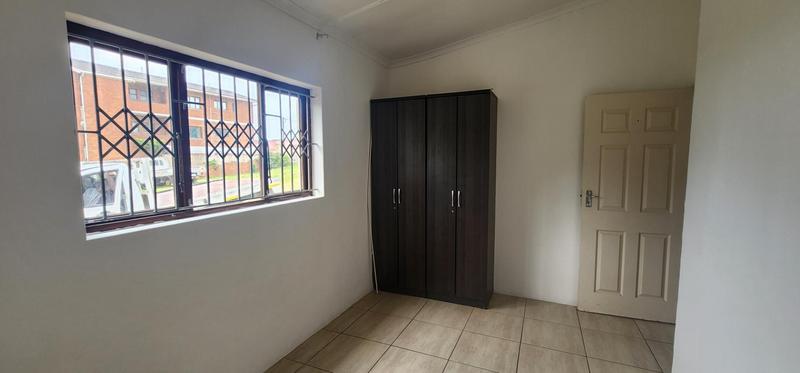 6 Bedroom Property for Sale in Umkomaas KwaZulu-Natal