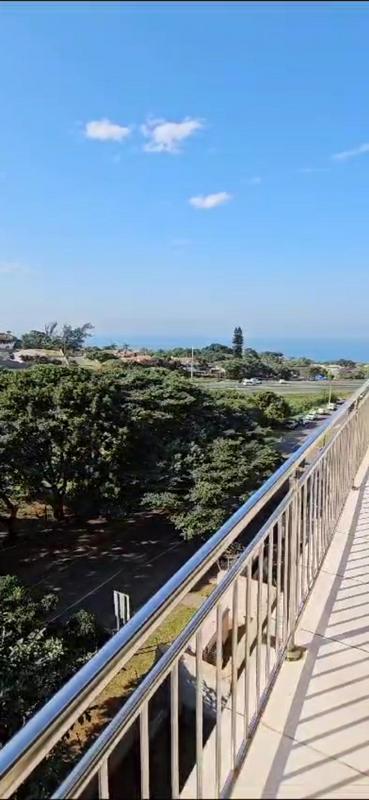 To Let 3 Bedroom Property for Rent in Amanzimtoti KwaZulu-Natal